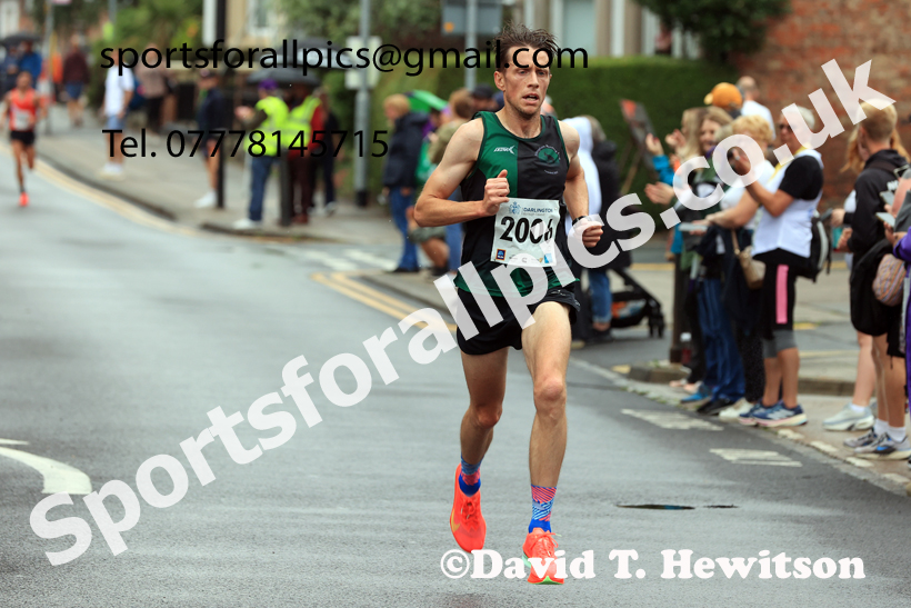 Darlington 10k, 2025 Darlington 5k 10k and Junior 3k Road Race. Photo: David T. Hewitson/Sports for All Pics